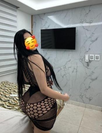 Owens, 27  female escort, Bowling Green