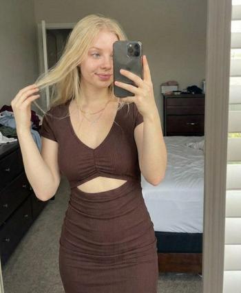 225-477-0366, 27  female escort, Bowling Green