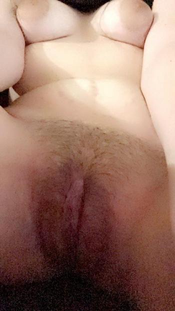Sexy e, 20  female escort, Bowling Green