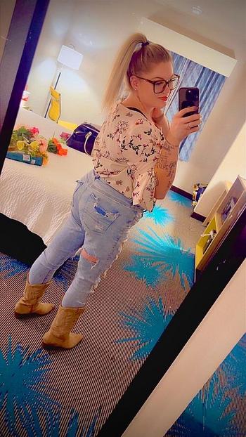 Rye, 32  female escort, Bowling Green